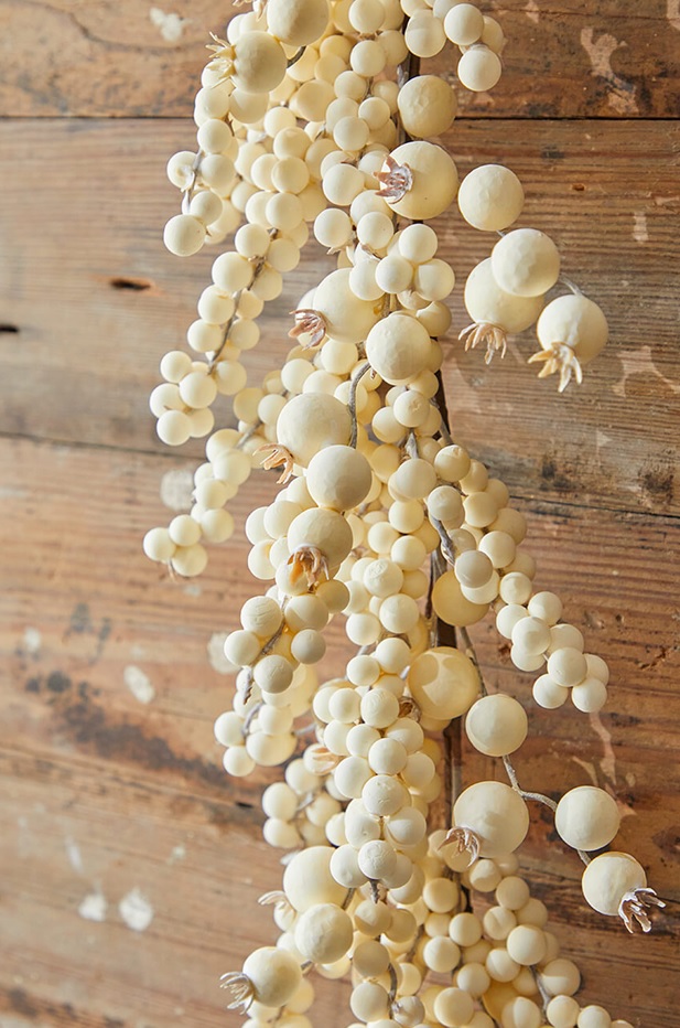 autumn decor white berries