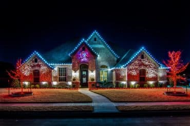 Top 10 Tips and Safety Warnings: Holliday Roof Top Decorations -