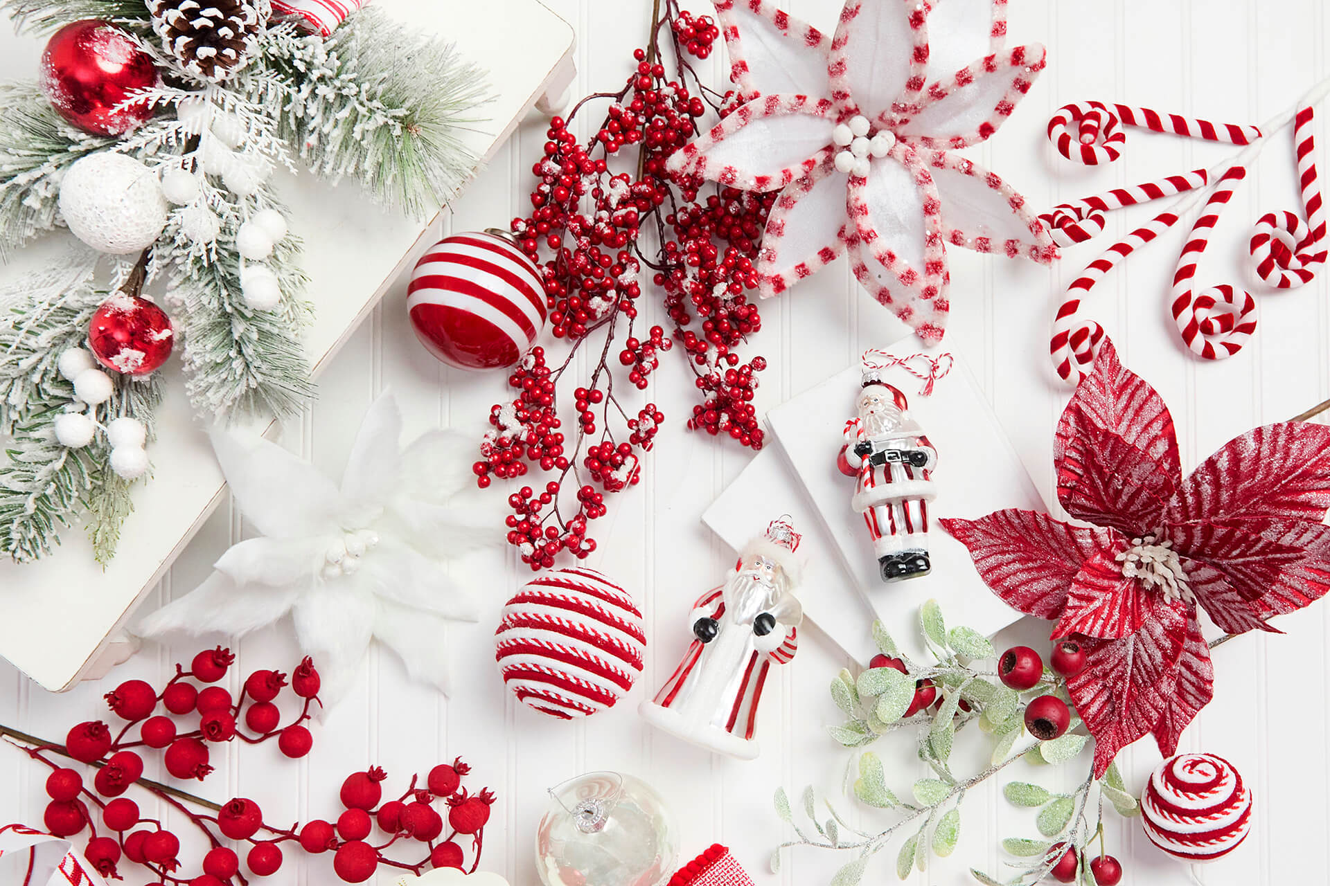 Red and white decor for christmas