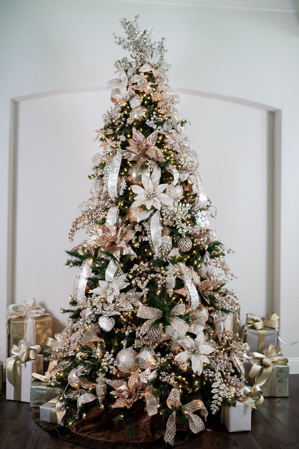 Creating a Glam Tree Look in 4 Easy Steps - Decorator\'s Warehouse
