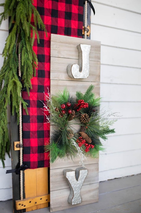 Using Norfolk Pine Garland to Give Your Home a Holiday Feel - Decorator's  Warehouse