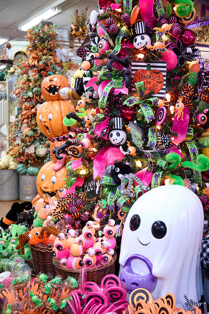 Fun Halloween ghost garland