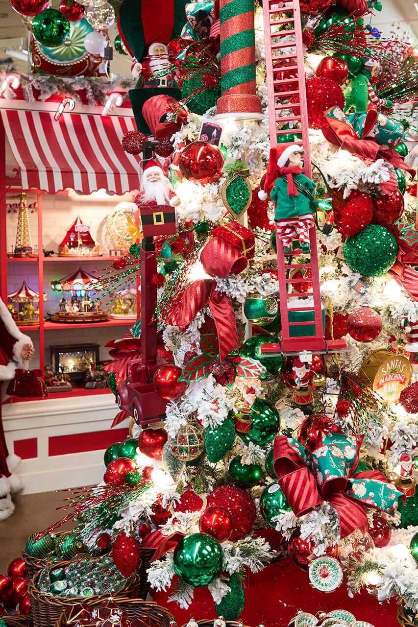 Retro Nostalgic Christmas Decor Trend