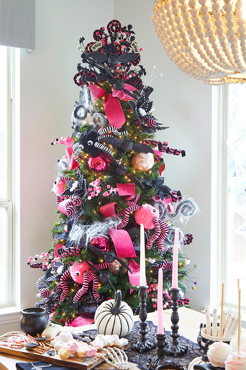 Pink & Black Halloween Tree